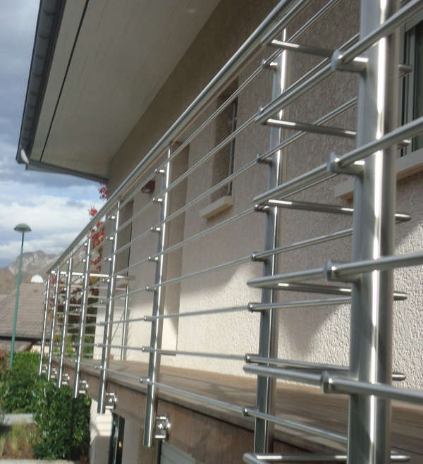 Garde-corps multi-lisses inox